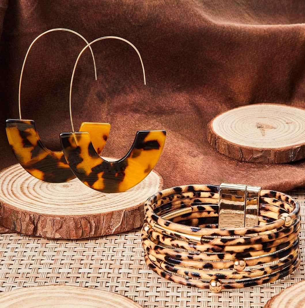 Leopard Magnetic Bracelet and Earring Set - Her Jewel•ry Box