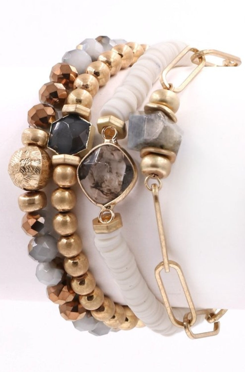 Court Me - Her Jewel•ry Box